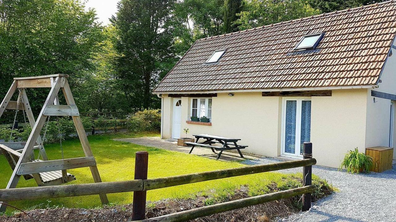 Vacation Home On Rue Du Marais 5 Petiville  Eksteriør billede